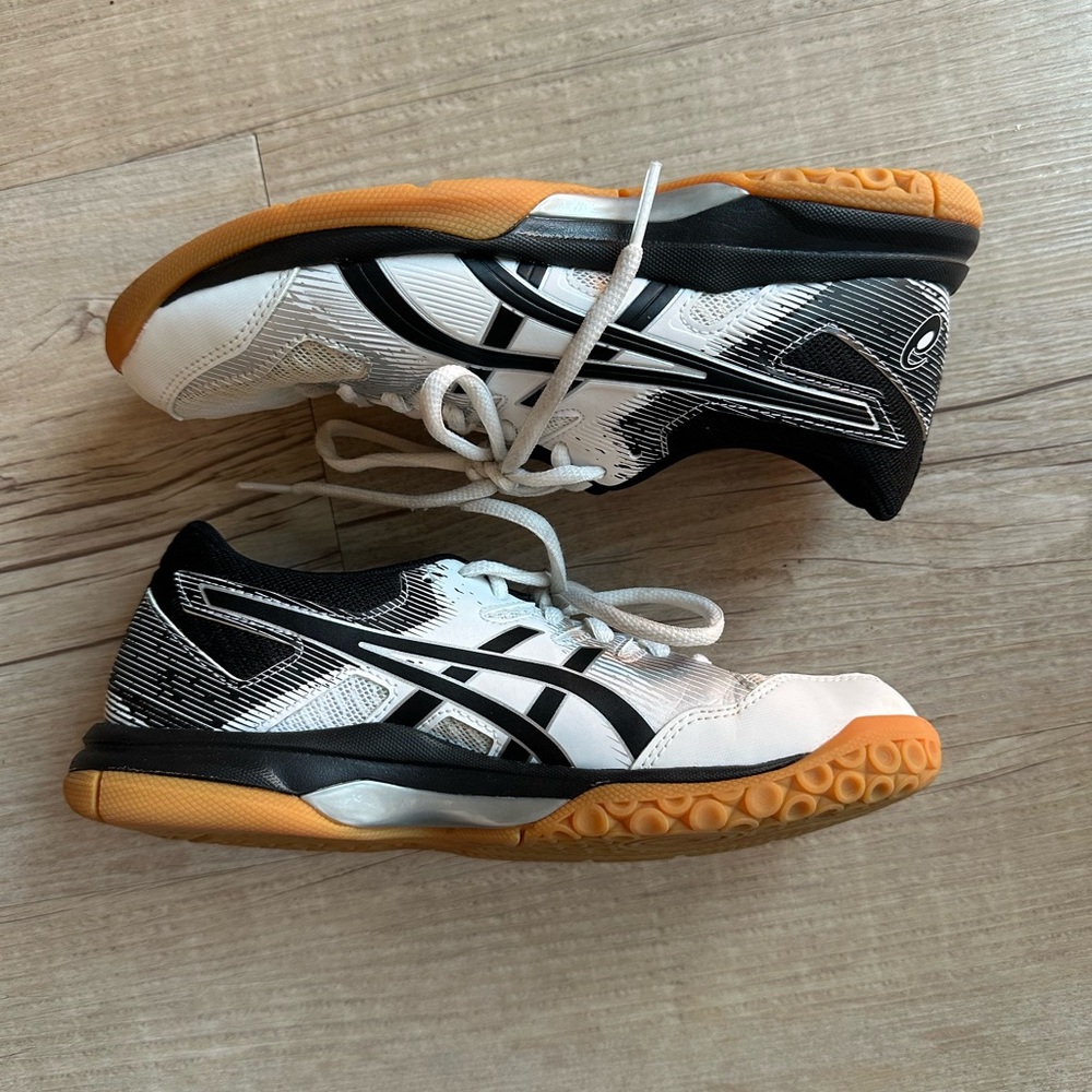 Asics Gel Rocket Indoor Court Sneakers